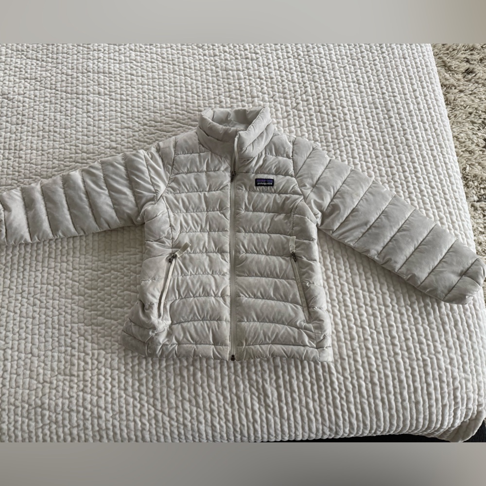 Patagonia Off-White Girls Puffer Jacket